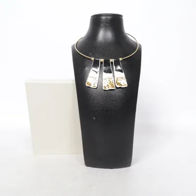 Halsband (Guldfärgad, Svart, Vit) från Hutschenreuther Okänd metall
