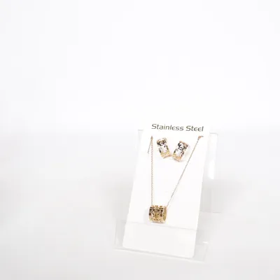 Jewelry set (Gold) Unknown metal