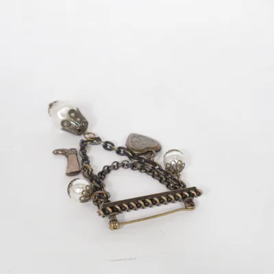 Brooch (Brown) Unknown metal