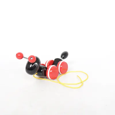 Dragleksak (Svart, Röd, Vit) från Brio