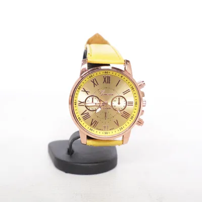 Armbandsur (Gul) från Geneva