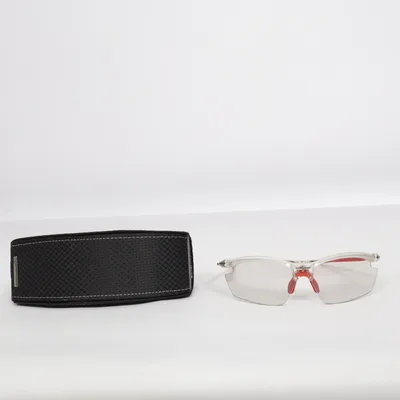 Lunettes (Rouge, Gris) de Rudy Project