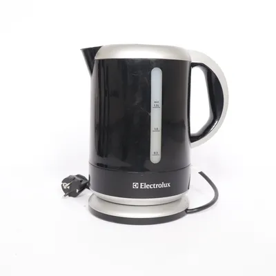 Bouilloire électrique (Noir, Argent) de Electrolux