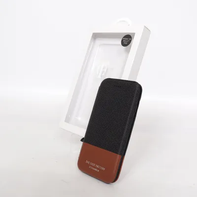 Mobilfodral (Svart, Brun) från The Case Factory