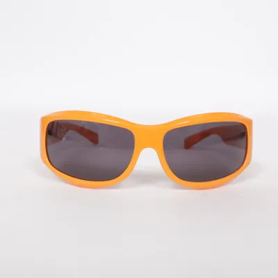 Zonnebril (Oranje) van Elin Warn x Corlin Eyewear