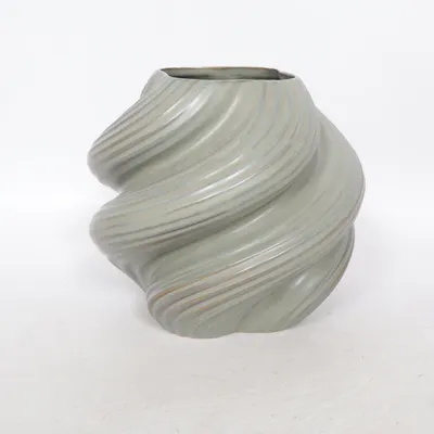 Vas (Grå) från H&M Home