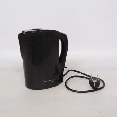 Vattenkokare (WK-105802.1) från Emerio