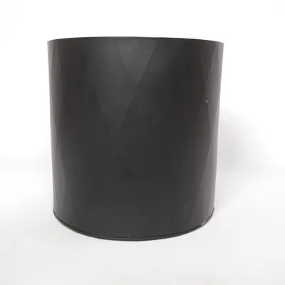 Trash can