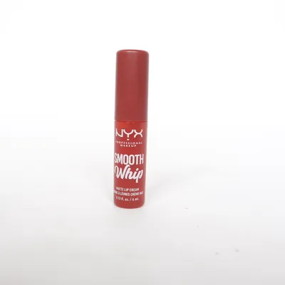 Läppstift (Smooth Whip) från NYX Professional Makeup
