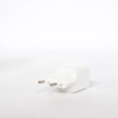 Adapter (39-2060/Us-C20b) från Clas Ohlson