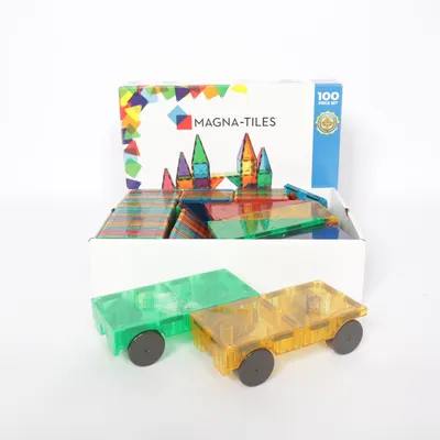 Construction set (Magna-Tiles, 100, blandade former och klara färger. ) from Magna-Tiles