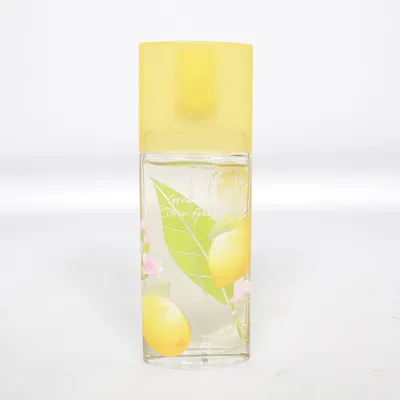 Body mist (Green Tea Citron Freesia) from Elizabeth Arden
