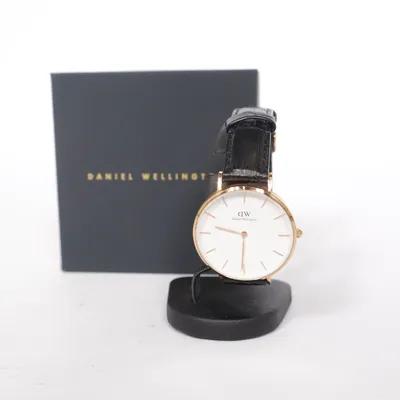 Polshorloge (Zwart, Wit, Goud) van Daniel Wellington