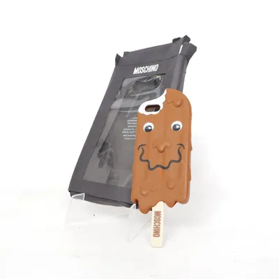 Mobilskal (Brun) från Moschino