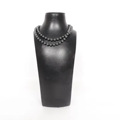 Halsband (Svart) Okänd metall