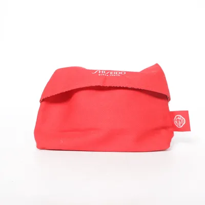Necessär (Röd) från Shiseido