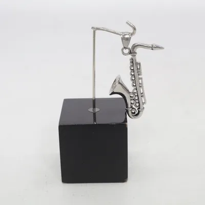 Hänge (Silverfärgad) Okänd metall