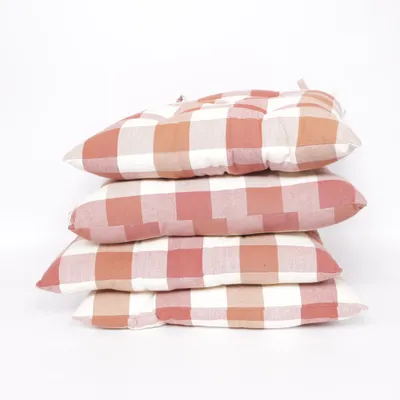 Cushion (White, Brown, Red) from Cellbes