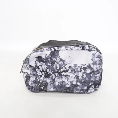 Trousse à maquillage (Gris, Bleu) de Idun Minerals