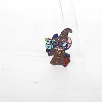 Pins (Marron, Bleu, Rouge) Métal inconnu