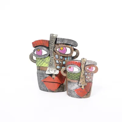Bloempot (planter, plant pot, decorative planter, face planter, face pot, abstract face design, artistic planter, modern art decor, quirky decor, unique planter, statement decor, colorful decor, retro decor, vintage style, boho decor, bohemian home, eclectic decor, maximalist decor, creative home, funky decor, aesthetic decor, indie aesthetic, pinterest decor, tiktok decor, home styling, interior decor, nordic decor, scandi boho, cozy home, warm home vibe, houseplant decor, indoor plants, succulent planter, cactus pot, herb planter, kitchen herbs, herb garden, basil, mint, rosemary, thyme, oregano, coriander, parsley, indoor gardening, urban gardening, small space gardening, balcony garden, plant lover gift, home decor gift)