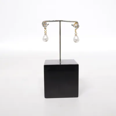 Örhängen (Guldfärgad) Okänd metall