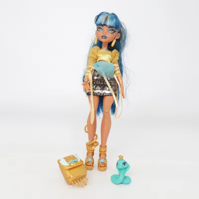 Doll (Cleo De Nile) from Mattel