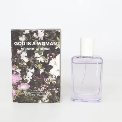 Eau de Parfum (God Is A Woman) från Ariana Grande