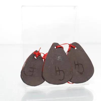 Julgranspynt (Keramik tomtar, 3 stycken) från Upsala-Ekeby