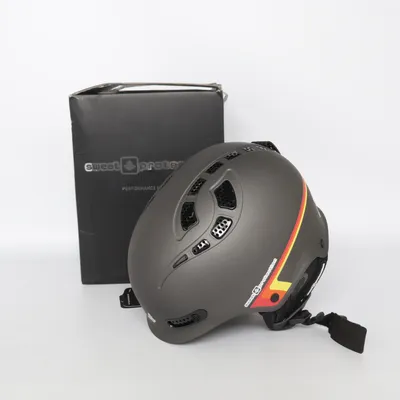 Hjälm (Grå, Flerfärgad) från Sweet Protection