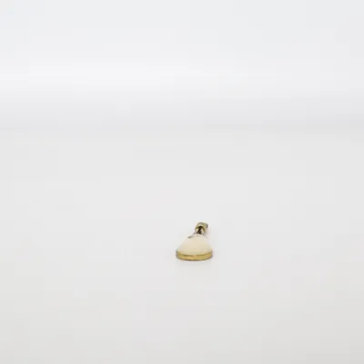 Pendentif (Or, Beige) Métal inconnu