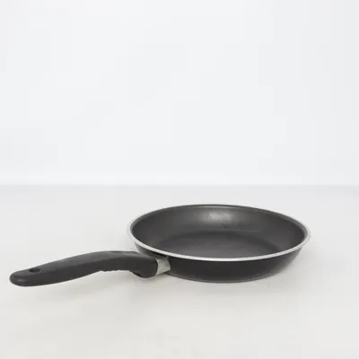 Frying pan (Black) from IKEA