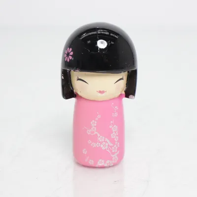 Kokeshi (Pink, Flerfarvet) fra With Love Skincity