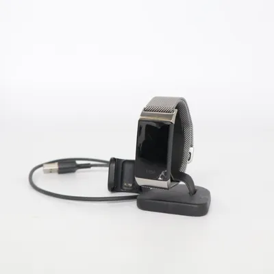 Aktivitetsarmband (Silverfärgad) från FitBit