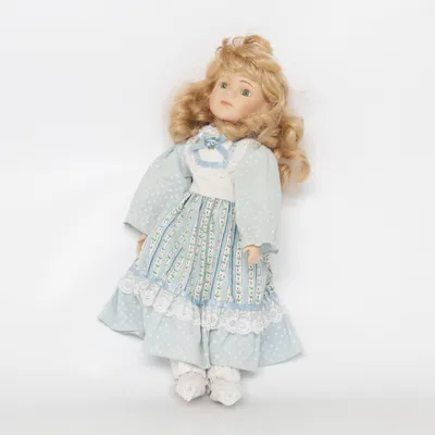 Porcelænsdukke (porcelain doll, vintage doll, collectible doll, decorative doll, ceramic doll, antique style doll, victorian doll, shabby chic decor, cottagecore aesthetic, doll collector, collectible toy, vintage decor, home decor, nostalgic decor, retro style, classic doll, handmade look, lace dress, floral dress, pastel aesthetic, soft aesthetic, fairy tale aesthetic, princess doll, doll collection, rare doll, decorative figurine, shelf decor, aesthetic room decor, vintage style, timeless decor, heirloom style, elegant decor, doll lover, collector item, old fashioned, porcelain figurine, cute doll, cottage aesthetic, romantic decor, victorian aesthetic, cozy home, boho decor, pastel home decor, unique gift, vintage gift, nostalgic toy, decorative piece, classic aesthetic, feminine decor, shabby decor, retro home, soft girl aesthetic, dreamy decor, antique inspired, collector decor, elegant style, traditional decor, old soul aesthetic, home styling, rare collectible, dollhouse aesthetic, whimsical decor)