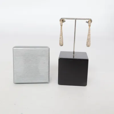 Örhängen (Guldfärgad) från Guldfynd Okänd metall