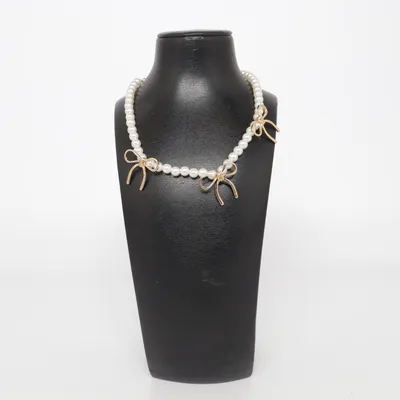 Collier (Blanc, Or) de Montini Métal inconnu