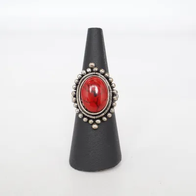 Ring (Röd, Silverfärgad) Okänd metall
