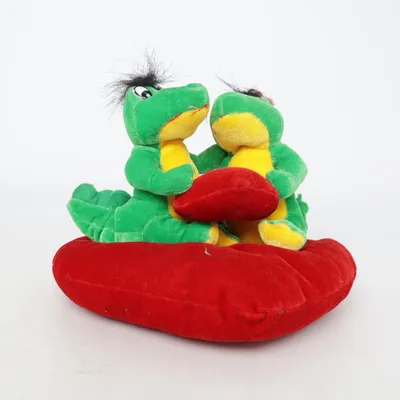 Soft toy (Green, Red, Yellow) from Uni-Toys