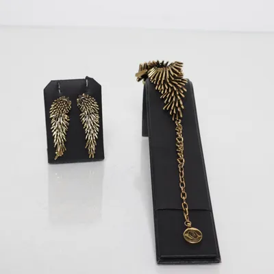 Jewelry set (Gold) from Ioaku by Fanny Ek Unknown metal
