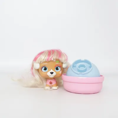 Dukke (Pink, Hvid, Blå) fra IMC Toys