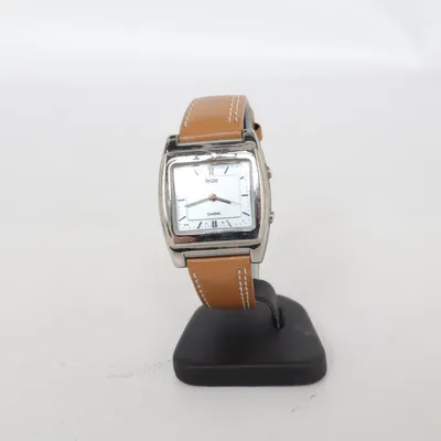 Armbandsur (Brun, Silverfärgad) från Casio