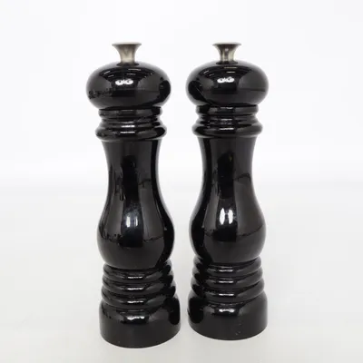Salt & Pepparkvarn (Svart) från Le Creuset
