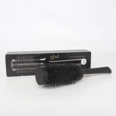 Hårborste (size 3 ceramic vented radial brush) från GHD