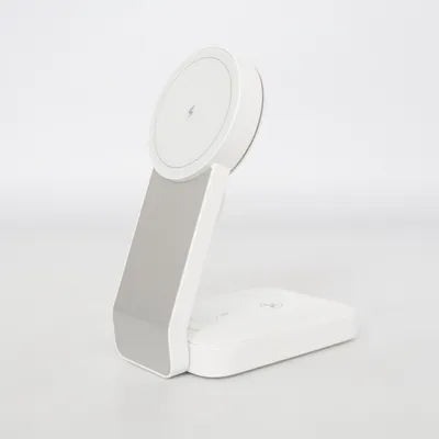 Wireless charger from Jlab