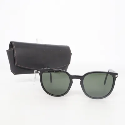 Solglasögon (Svart) från Persol
