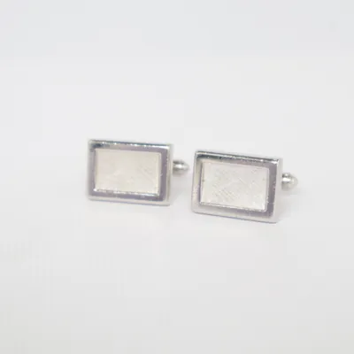 Manschettknappar (Silverfärgad) Okänd metall