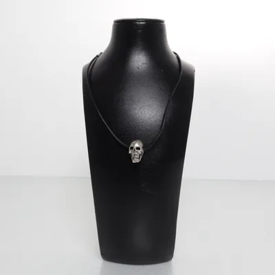 Halsband (Svart, Silverfärgad) från Pilgrim Okänd metall