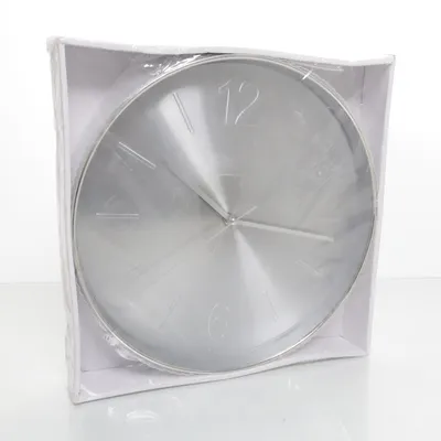 Väggklocka (Silverfärgad) från Form Living