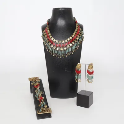Jewelry set (Gold, Multicolored) Unknown metal